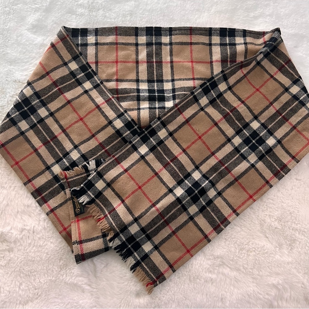 Vintage  Brendella Irish  Plaid Scarf 100% Wool Made Ireland 9”x58”.
